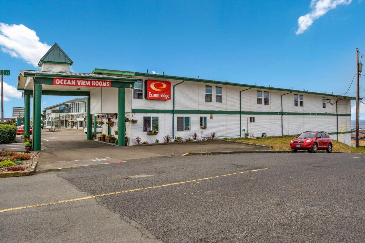 Econo Lodge Newport Bagian luar foto